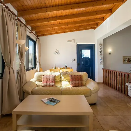 Driftwood Villa *